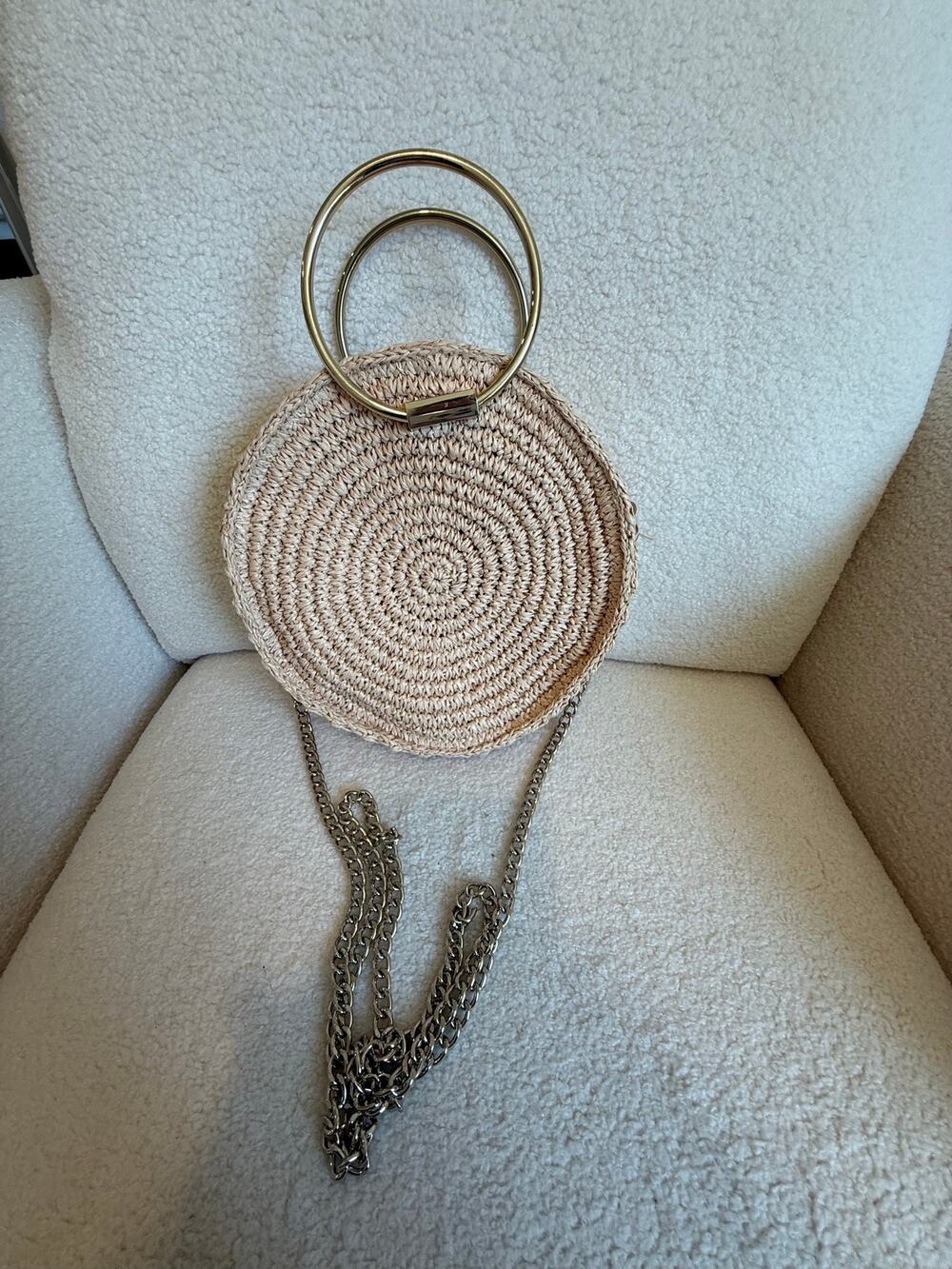 H&M Round Crossbody Bag Woven Paper Raffia Purse Gold Chain Strap Ring Handles